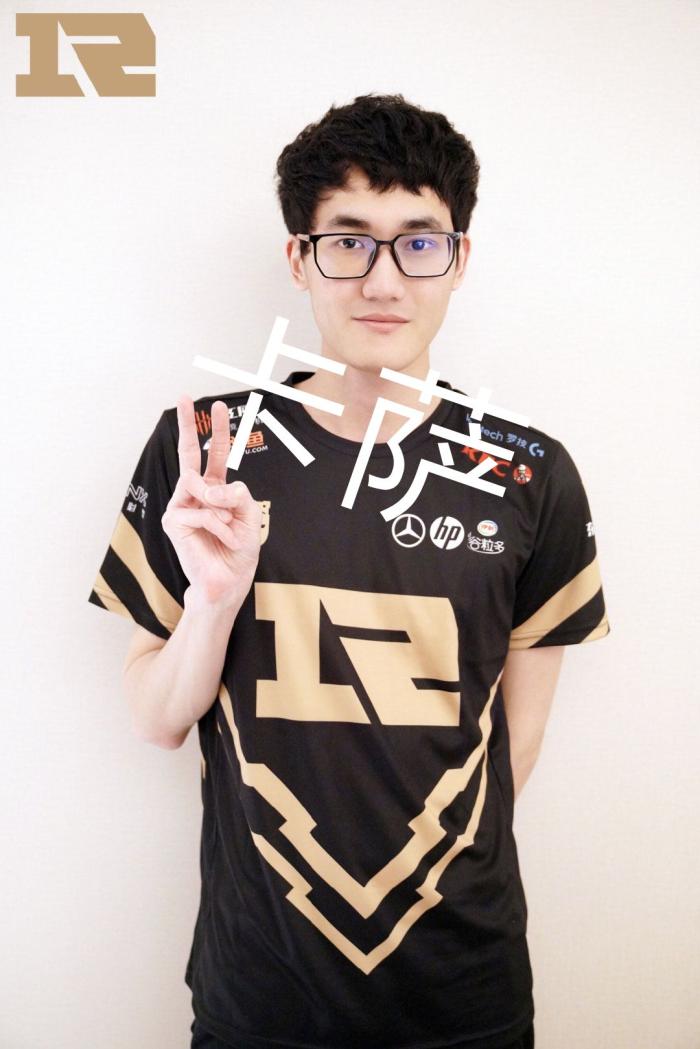 令人印象深 令人印象深