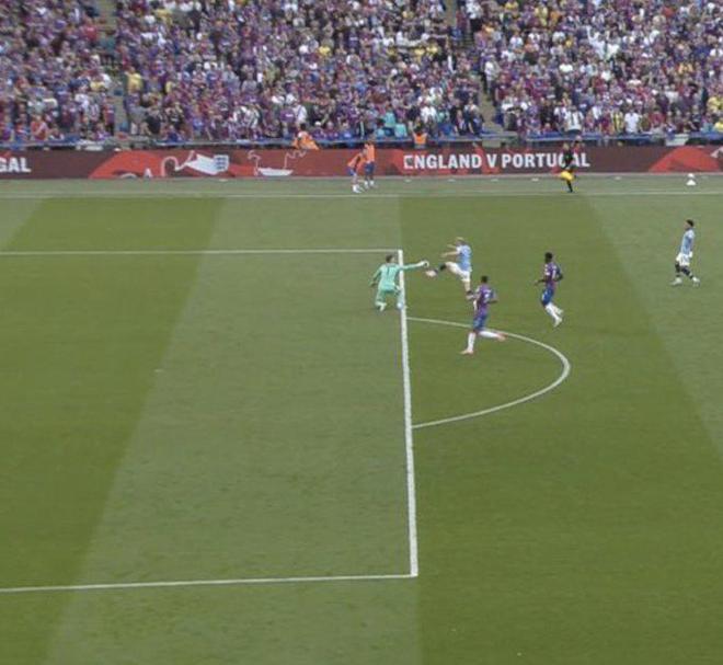 进攻端具有 进攻端具有