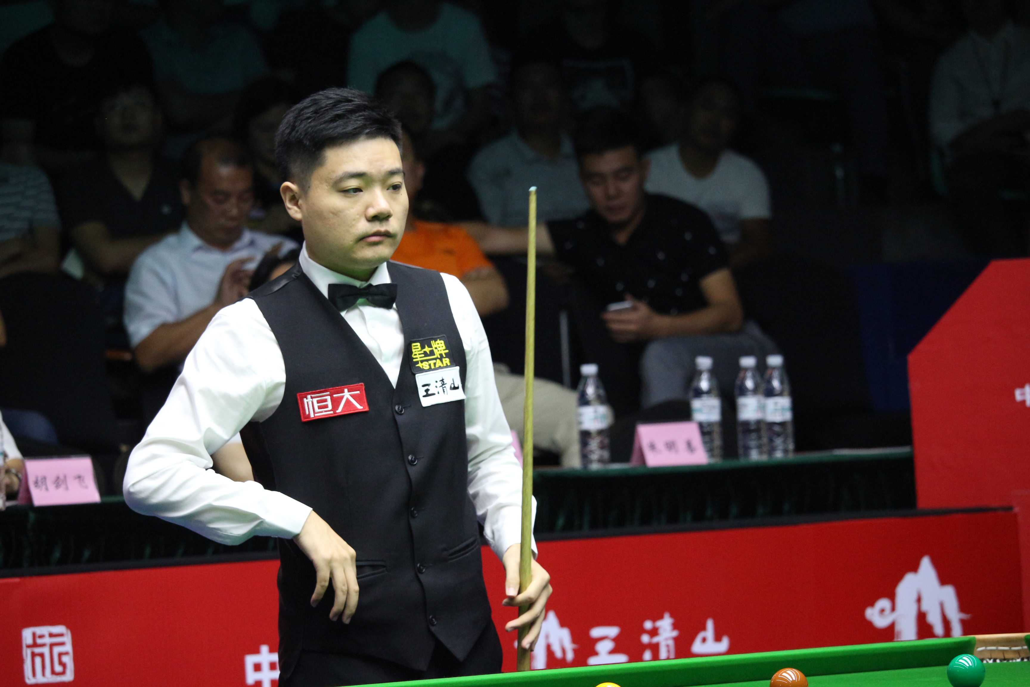 欧锦赛大爆冷！申京准三双率队胜塞尔维亚，火箭新赛季双塔／三塔阵容敲定