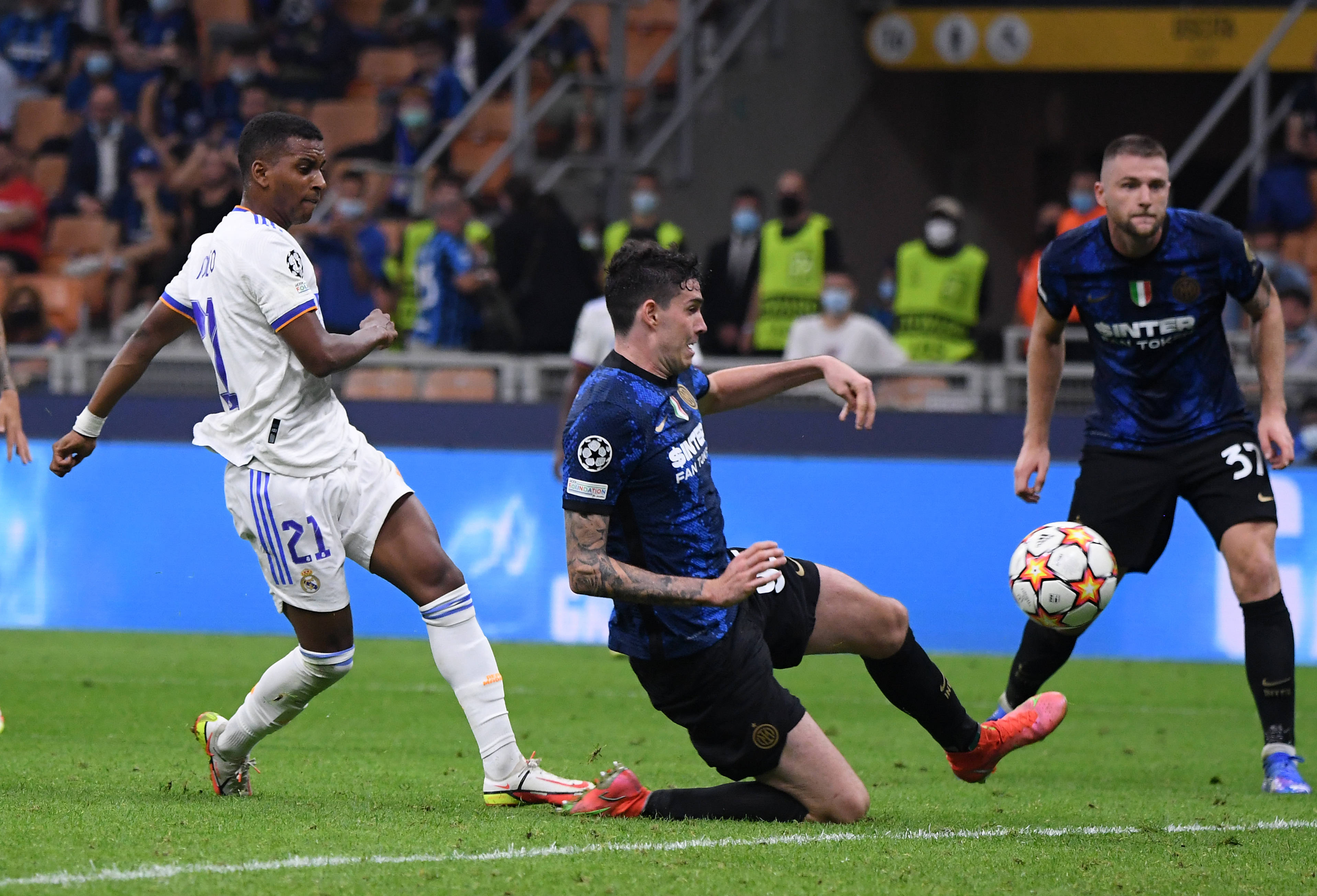 C罗4次武 C罗4次武